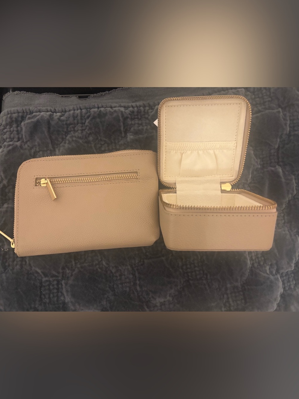 Women’s Zip Travel Jewelry Case and Pouch - Beige